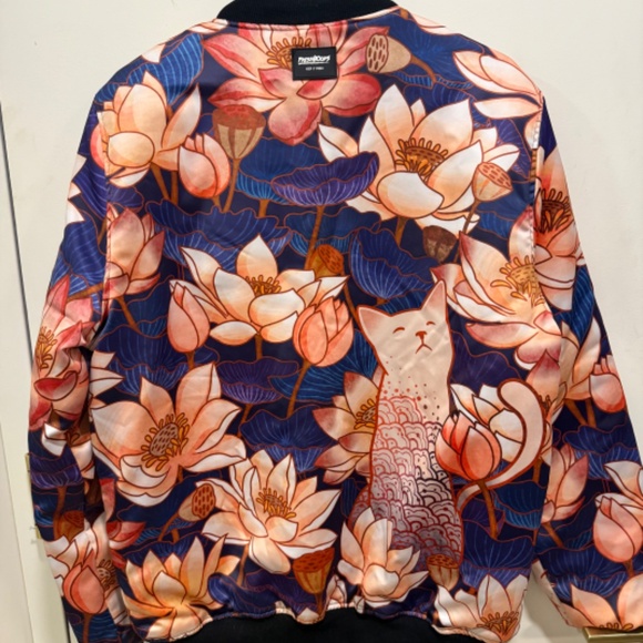 Fresh Hoods | Floral and Cat Bomber Jacket - Picture 4 of 5
